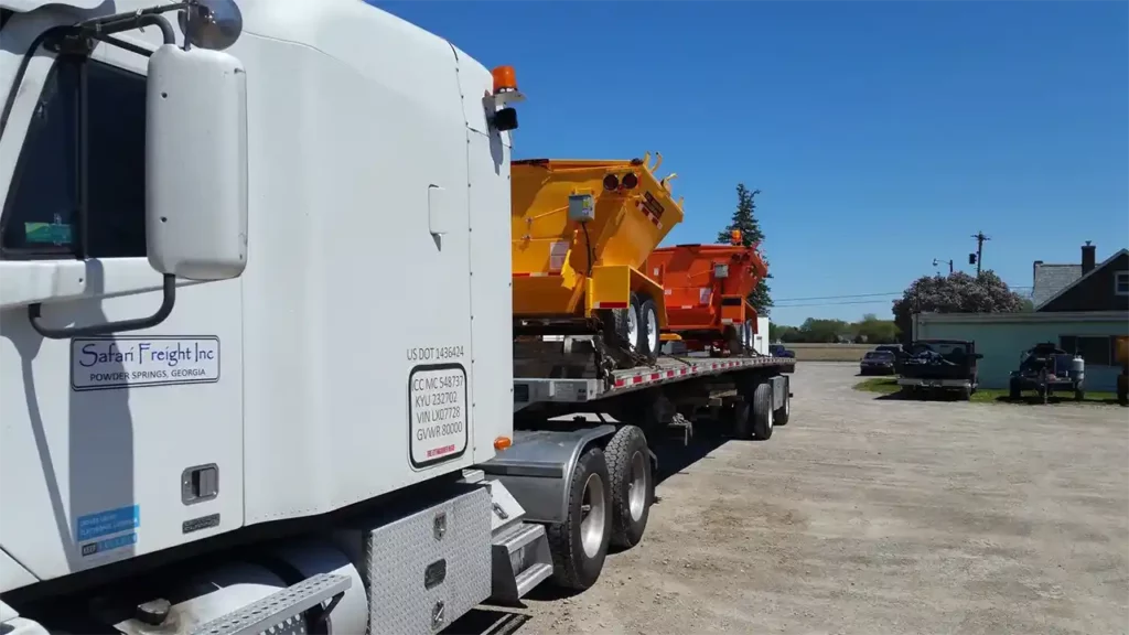 Crusher Heavy Equipment Trucking